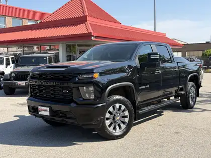 Black 2023 Chevrolet Silverado 2500HD Custom Crew Cab 4WD Pickup Truck Four-Wheel Drive 6-Speed Automatic