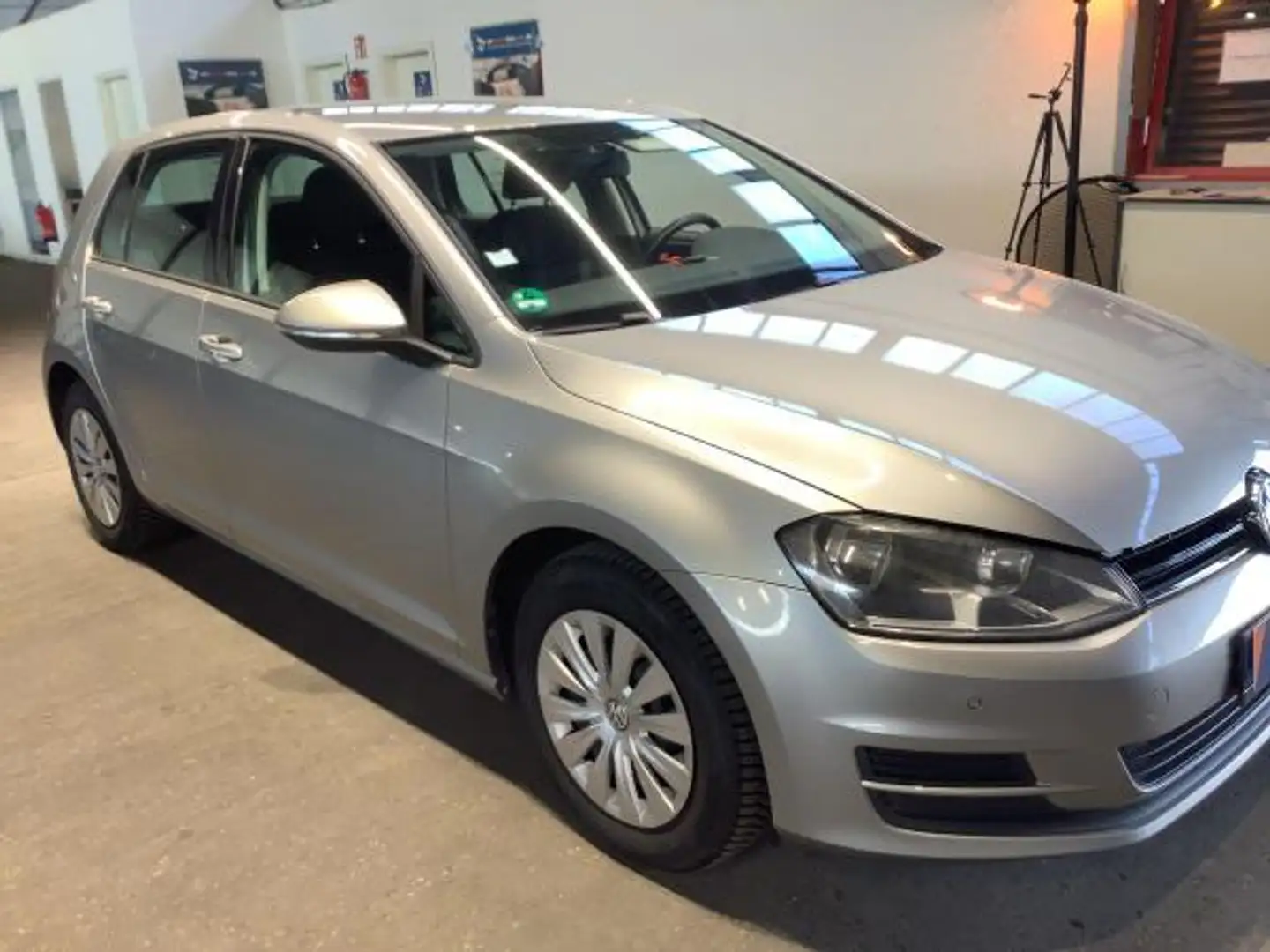 Volkswagen Golf Golf 5p 1.2 tsi Trendline 105cv Grau - 2