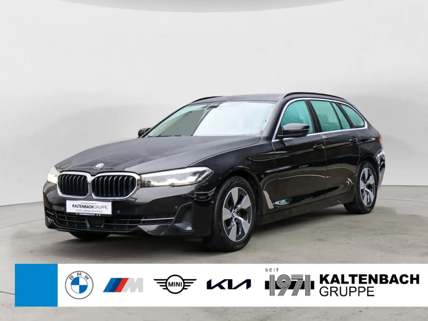 BMW 520 d Touring AHK NAVI KLIMA PDC SHZ LED ACC Schwarz - 1