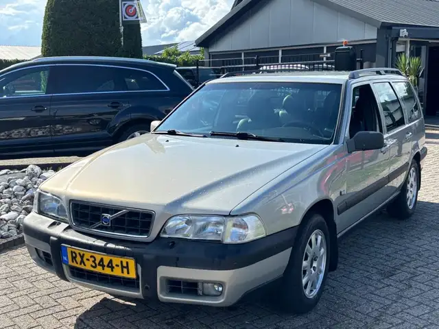 2000 Volvo V70 in Grey for sale