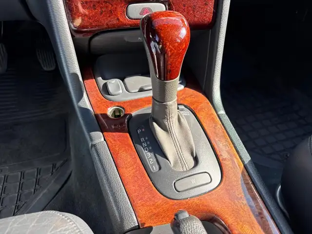 Volvo V70 view 13