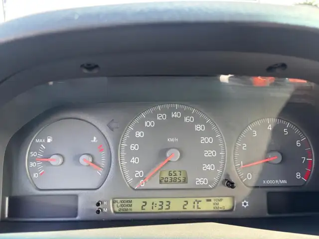 Volvo V70 view 16