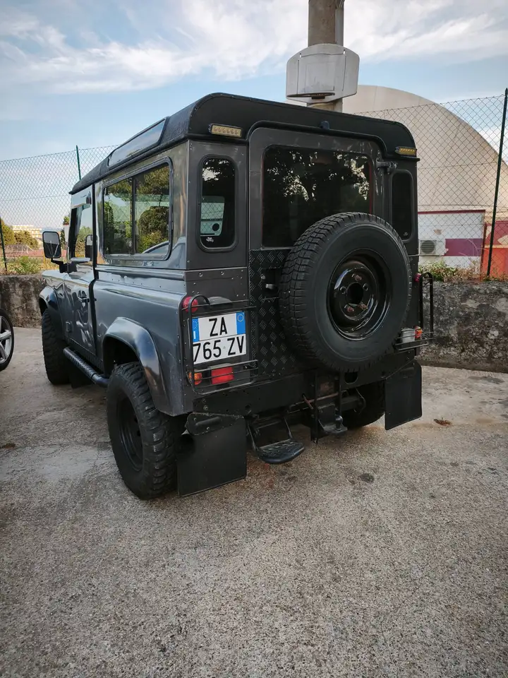 Land Rover Defender 90 2.5 td5 E SW, foto 1