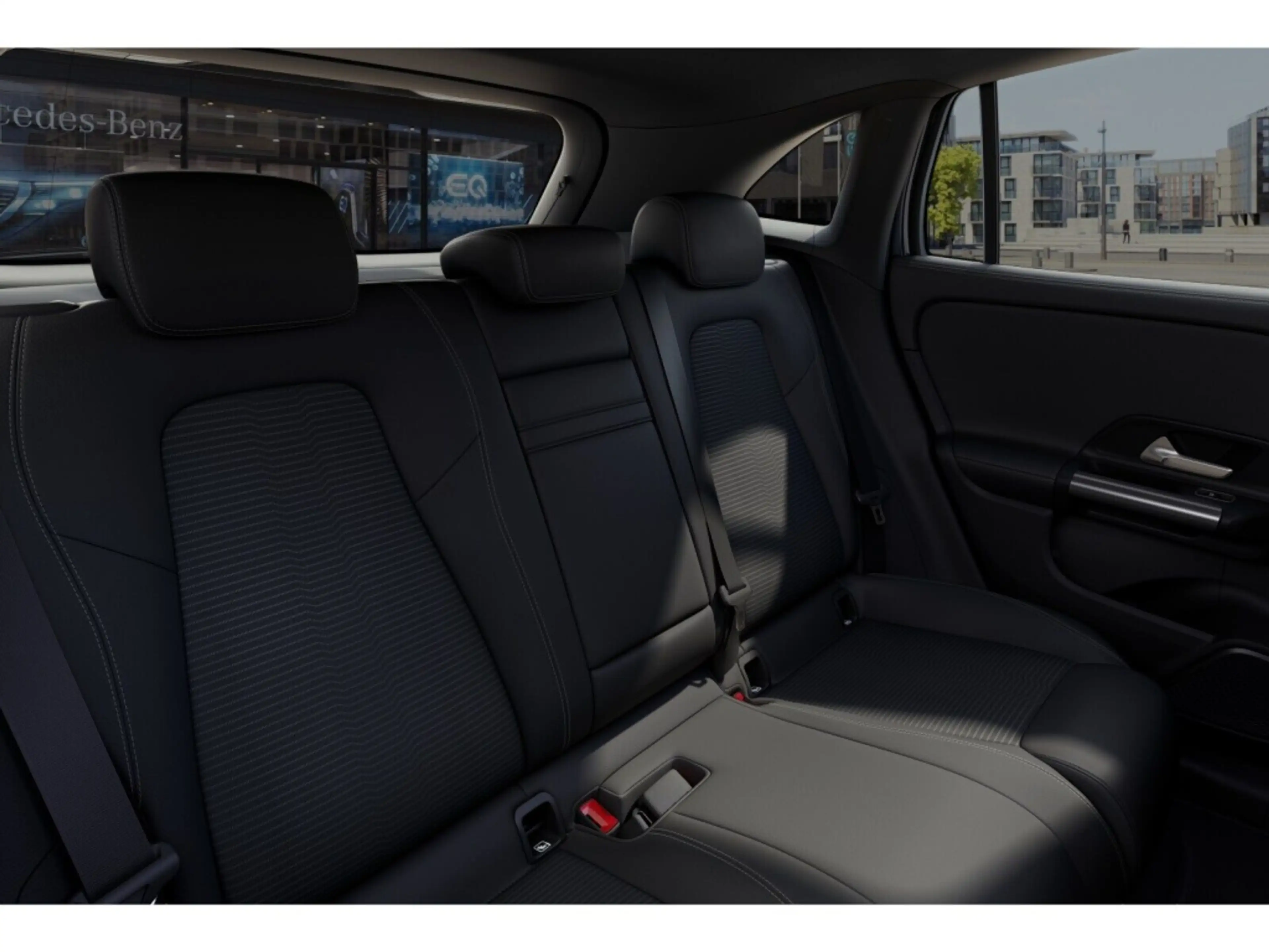 Mercedes-Benz EQA 300 4M Progressive/Pano/AHK/Night/Ambi/18" — photo 10