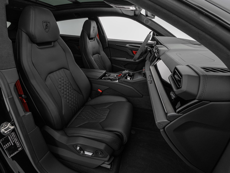 Lamborghini Urus SE — photo 11