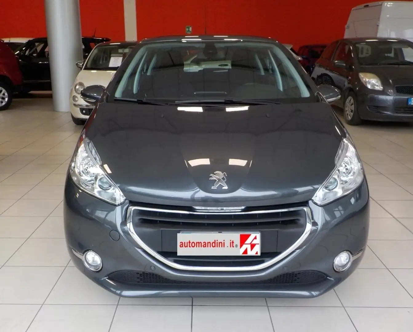 Peugeot 208 208 I 2012 5p 1.2 puretech Allure E6 Grau - 2