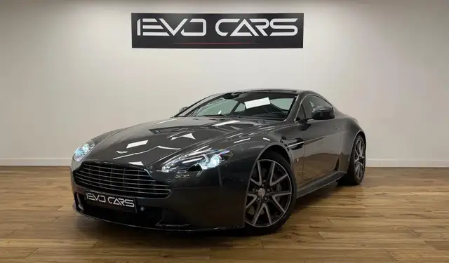 Aston Martin V8 S 4.7 436 ch Sportshift II / Origine France / Carbone / Météorite Silver