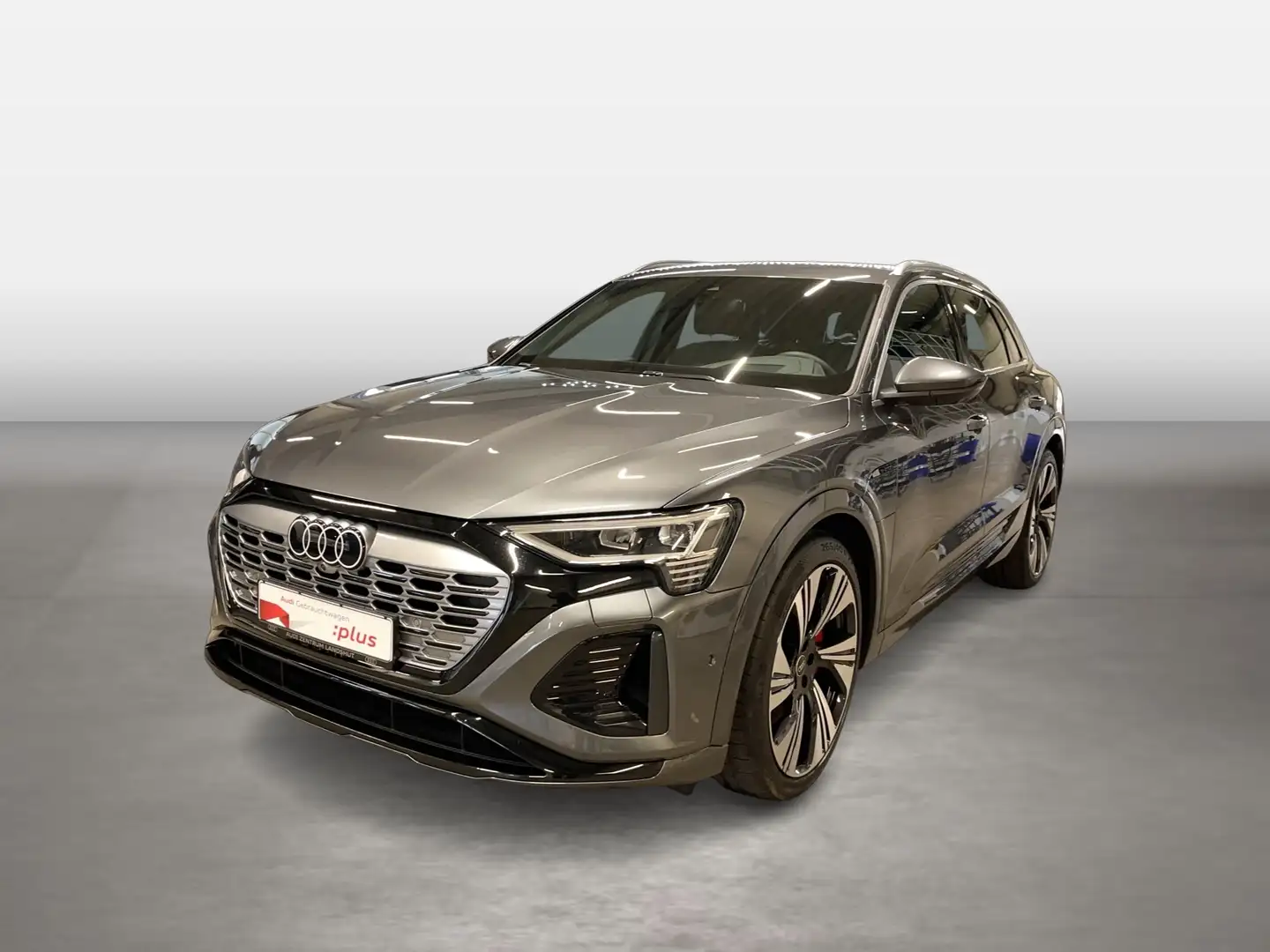 Audi Q8 e-tron 55  quattro S line Luft ACC STH 360 Gri - 2