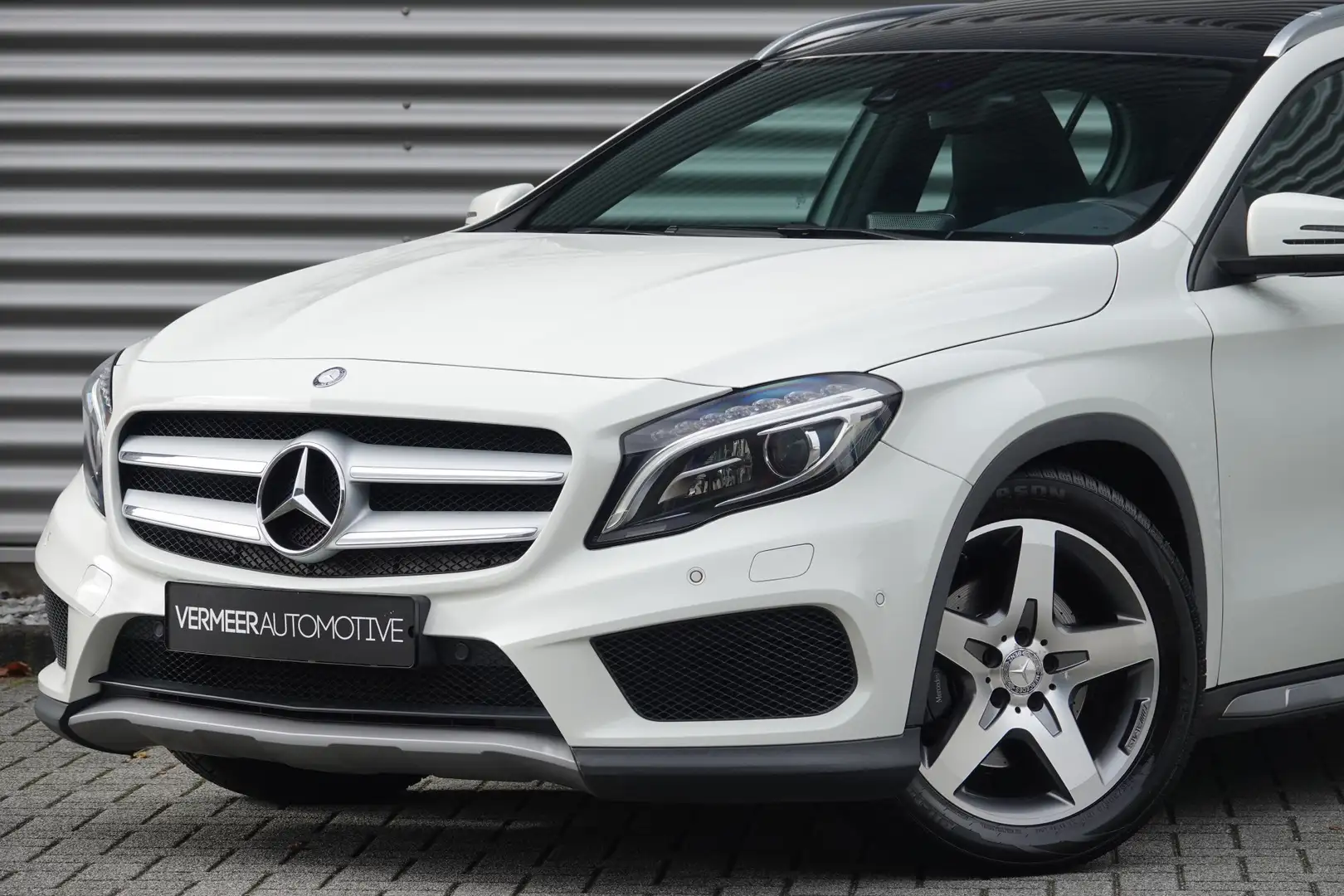 Mercedes-Benz GLA 250 Prestige | Panoramadak | Trekhaak | Navi | Cruise Blanc - 2