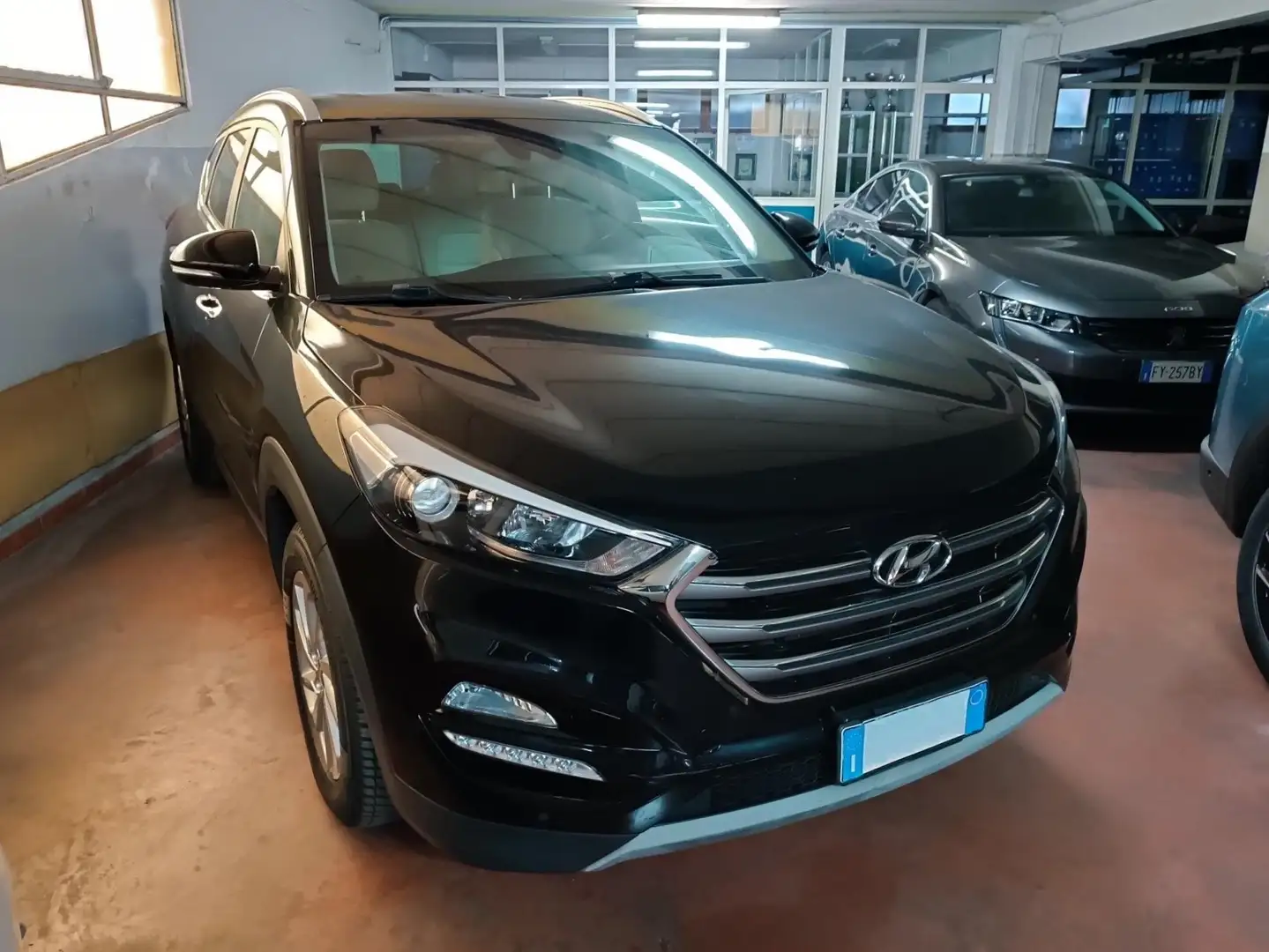 Hyundai TUCSON Tucson 1.7 crdi Xpossible 2wd 141cv dct Nero - 1