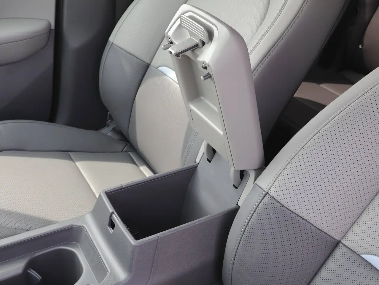 Kia Seltos снимка Kia Seltos