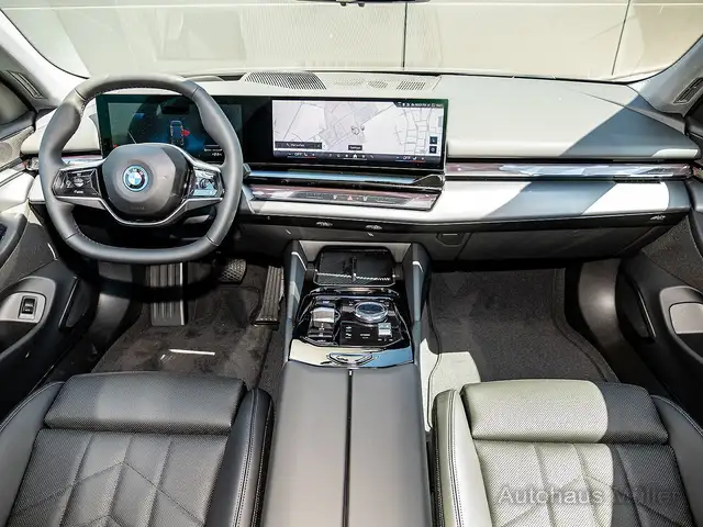 BMW I5 view 6