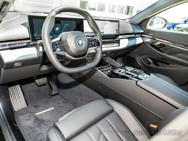 BMW I5 view 4