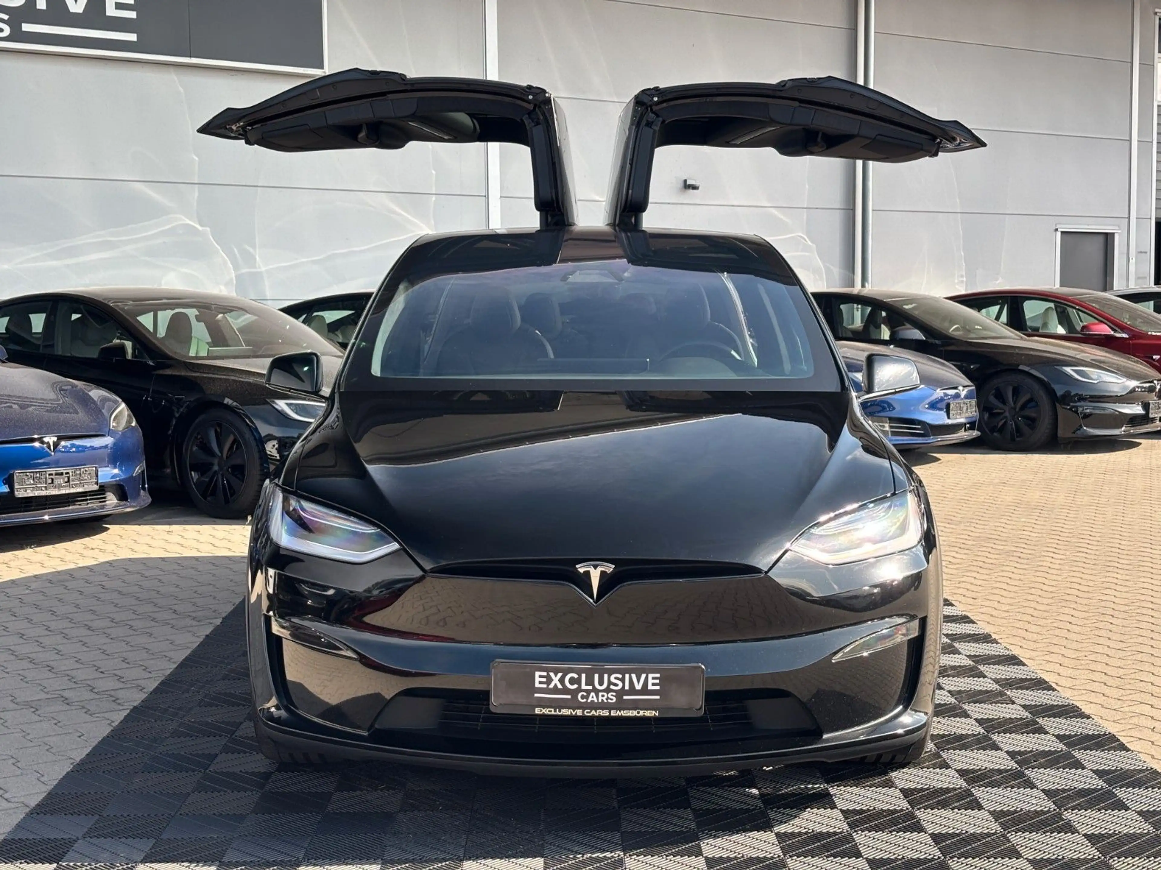 Tesla Model X MODEL X PLAID | HARDWARE 4 | 6 SEATS | 22 INCH | — photo 3