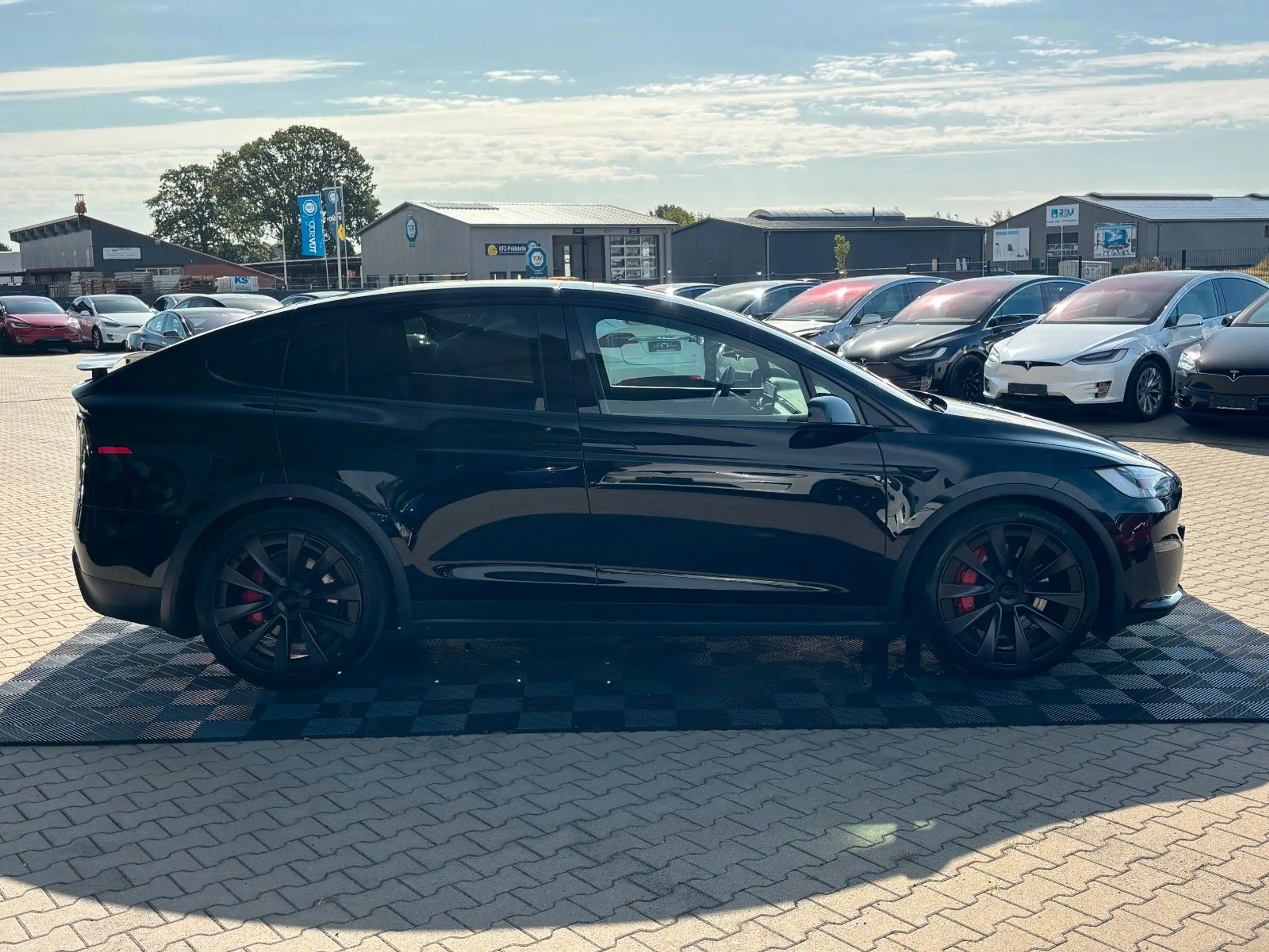 Tesla Model X MODEL X PLAID | HARDWARE 4 | 6 SEATS | 22 INCH | — photo 5