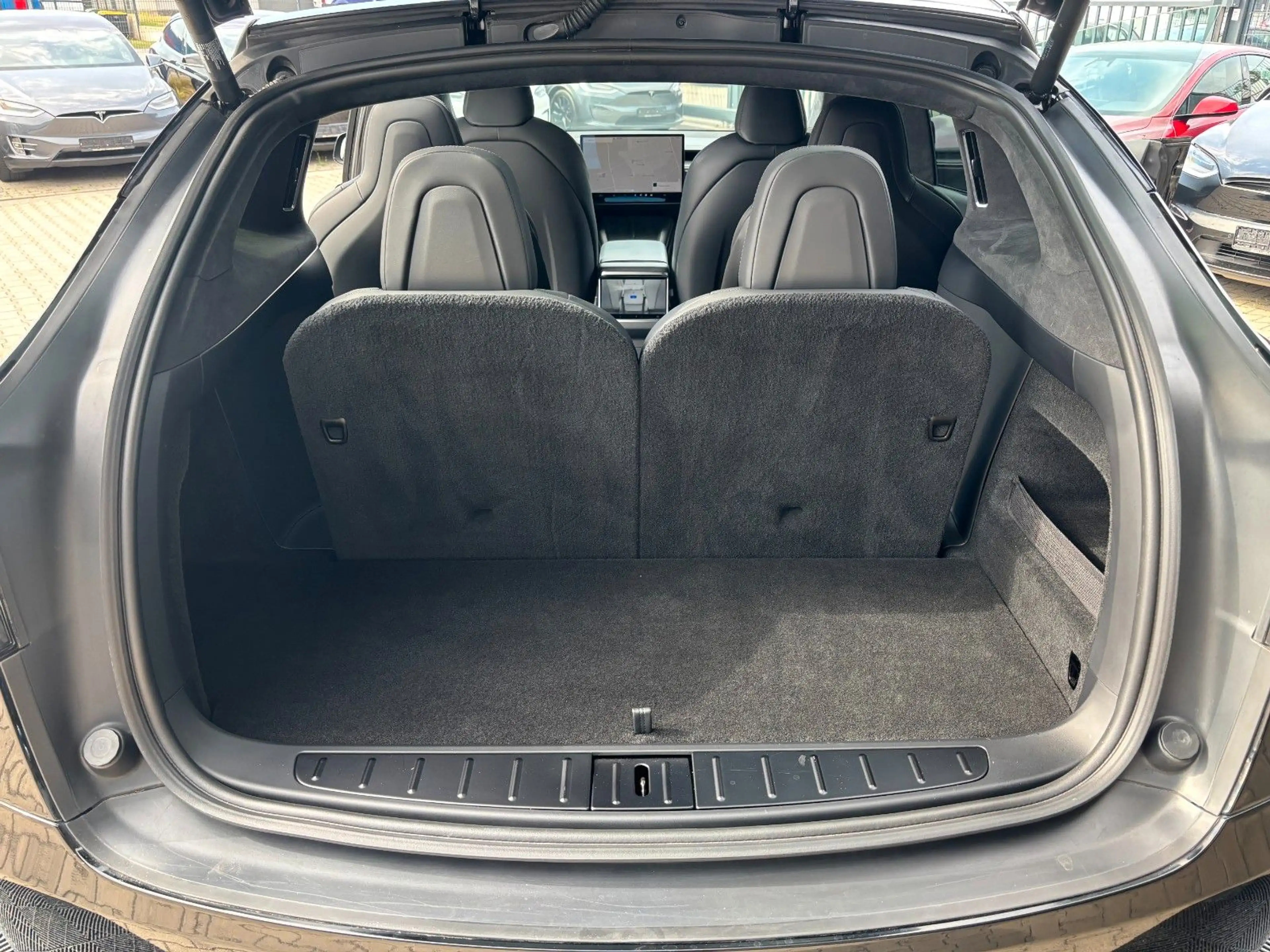 Tesla Model X MODEL X PLAID | HARDWARE 4 | 6 SEATS | 22 INCH | — photo 15