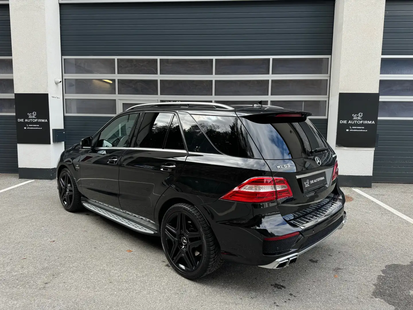Mercedes-Benz ML 63 AMG **PERFORMANCE**SCHIEBEDACH**ALCANTARA**AHK** Schwarz - 2