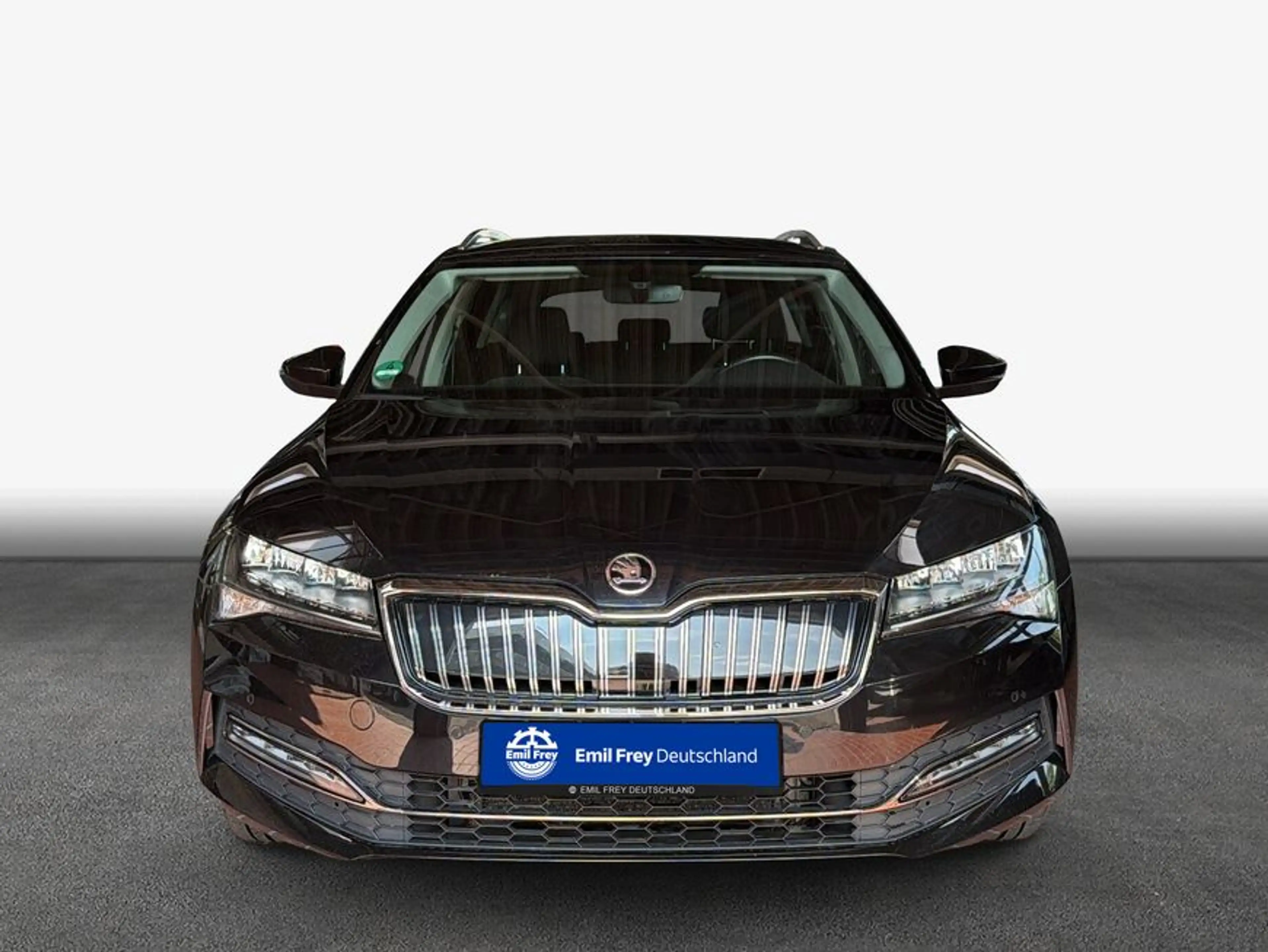 Skoda Superb Combi 1.4 TSI iV DSG Ambition AHK — photo 3