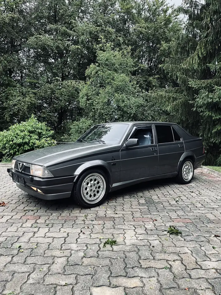Alfa Romeo 75 2,0 Twin Spark S, foto 7