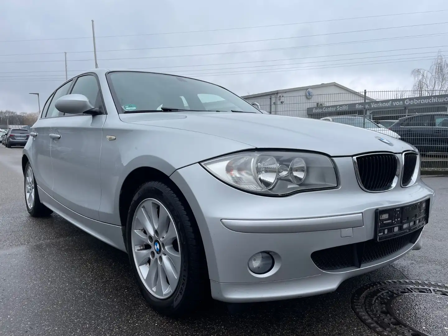 BMW 116 Baureihe 1 Lim. 116i Silber - 2