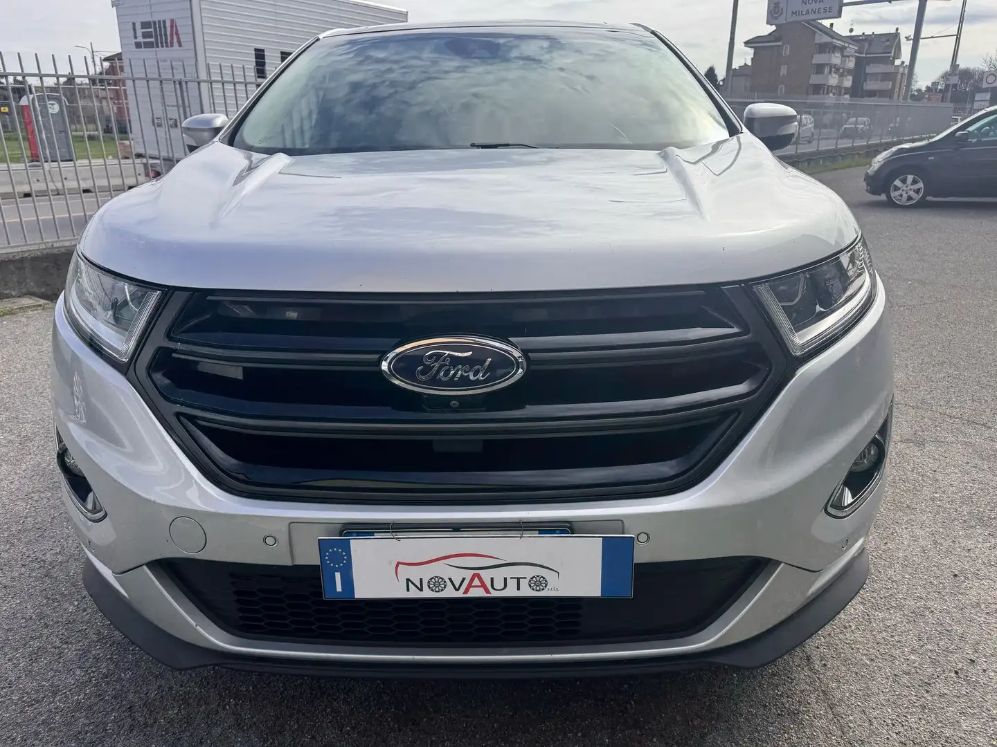 Ford Edge Edge 2.0 tdci Vignale s Ezüst - 1