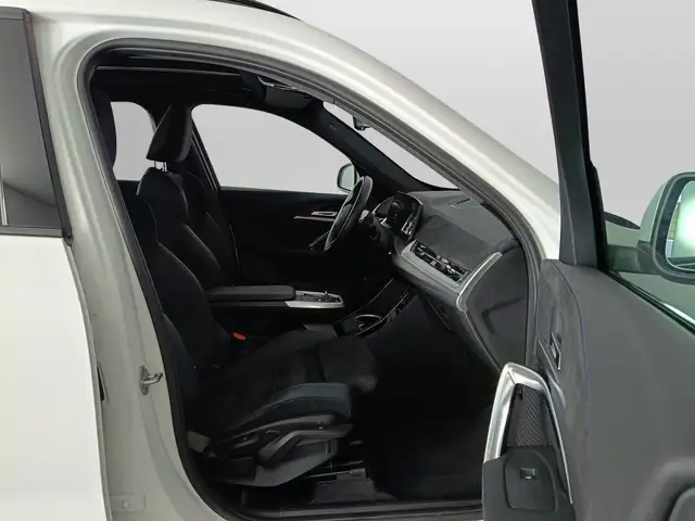 BMW X1 view 11