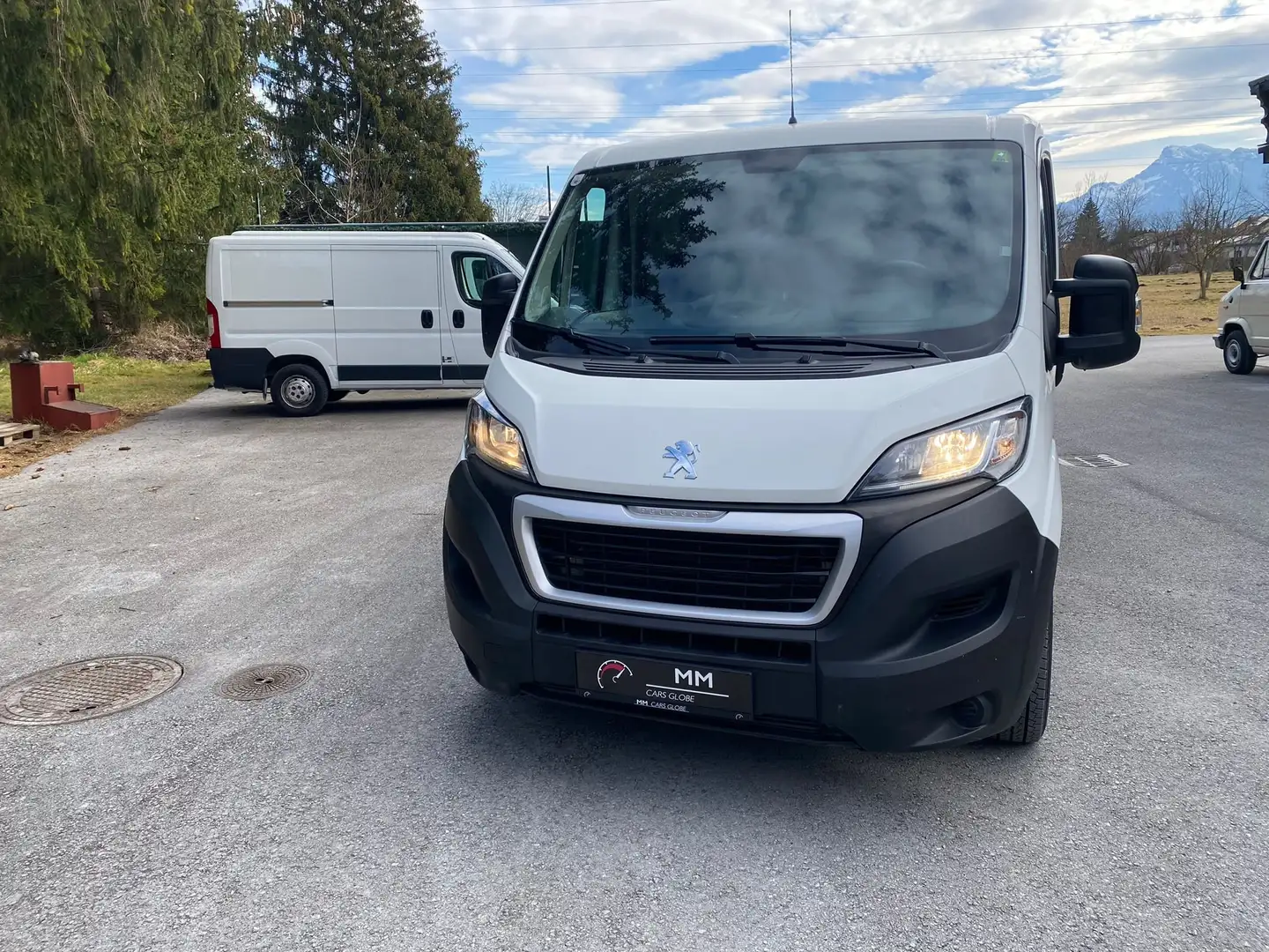 Peugeot Boxer 335 L2H1 Pro BlueHDi 130 //MwSt ausweisbar// Blanc - 2