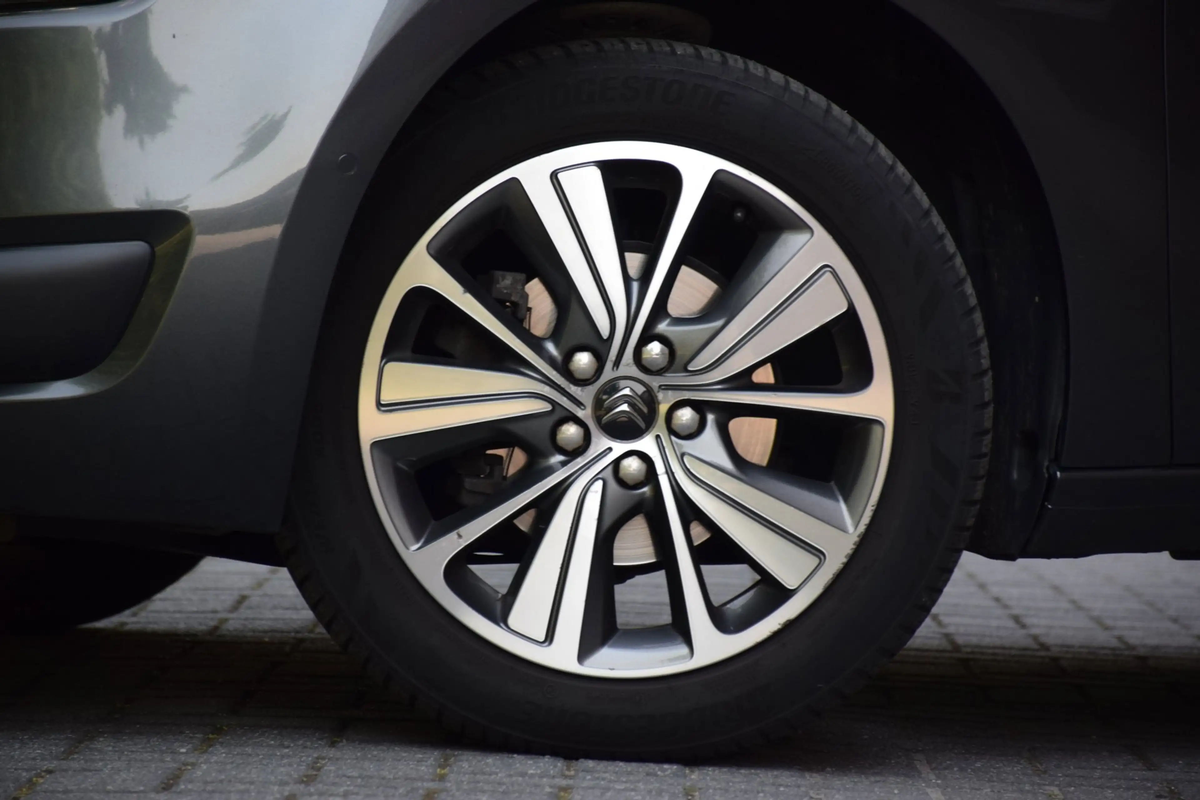 Citroen Grand C4 Picasso 1.2 PureTech Exclusive/Massage/JBL/ — photo 42