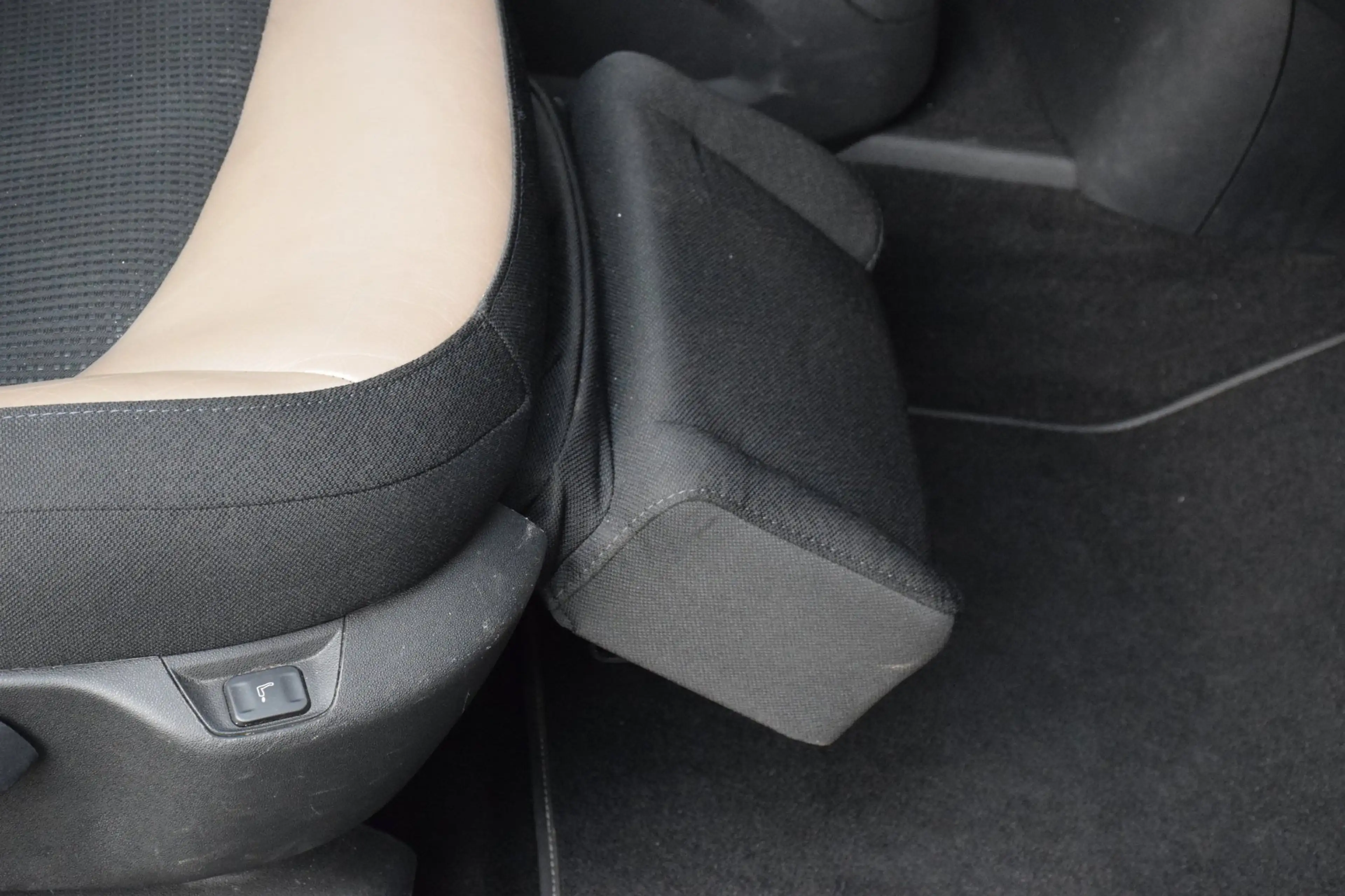 Citroen Grand C4 Picasso 1.2 PureTech Exclusive/Massage/JBL/ — photo 18