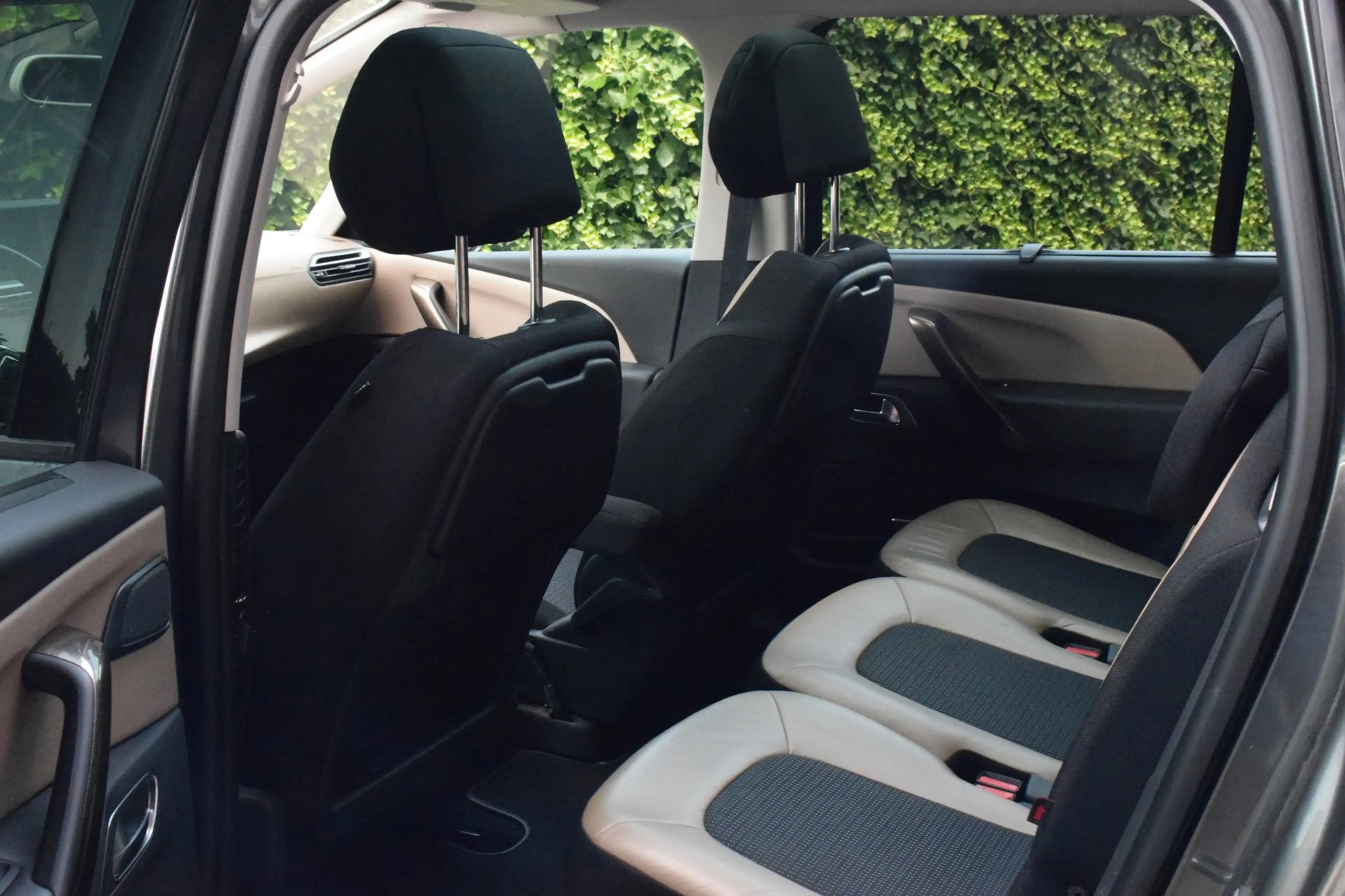 Citroen Grand C4 Picasso 1.2 PureTech Exclusive/Massage/JBL/ — photo 12