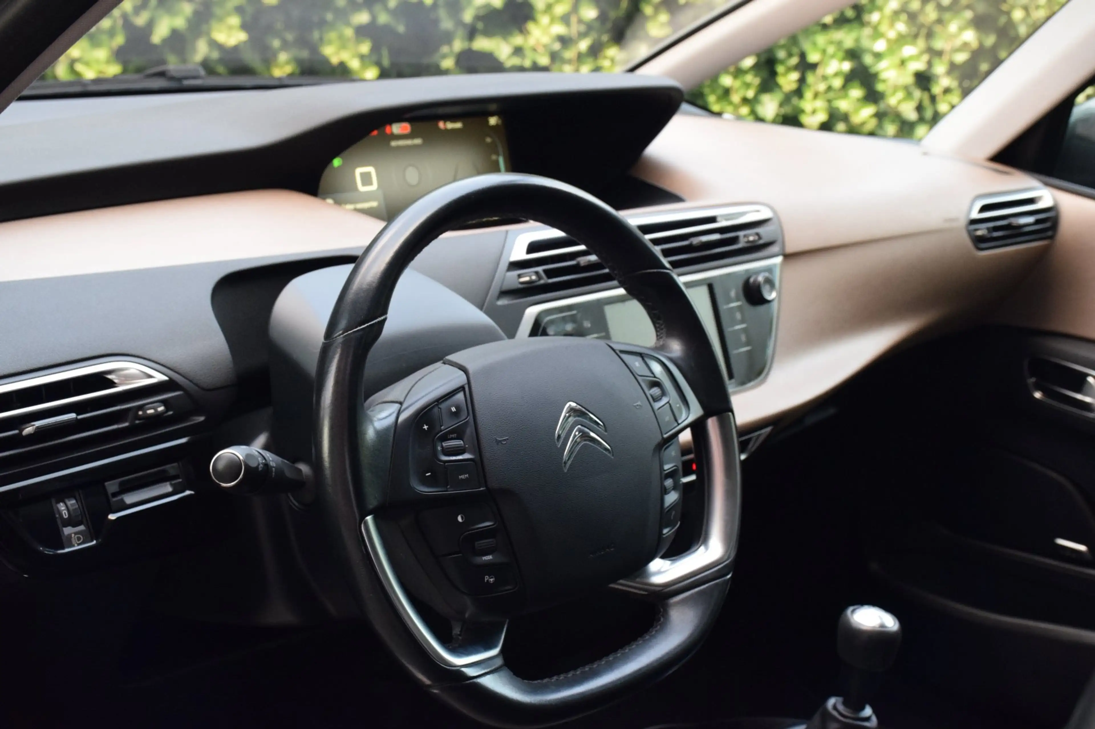 Citroen Grand C4 Picasso 1.2 PureTech Exclusive/Massage/JBL/ — photo 11