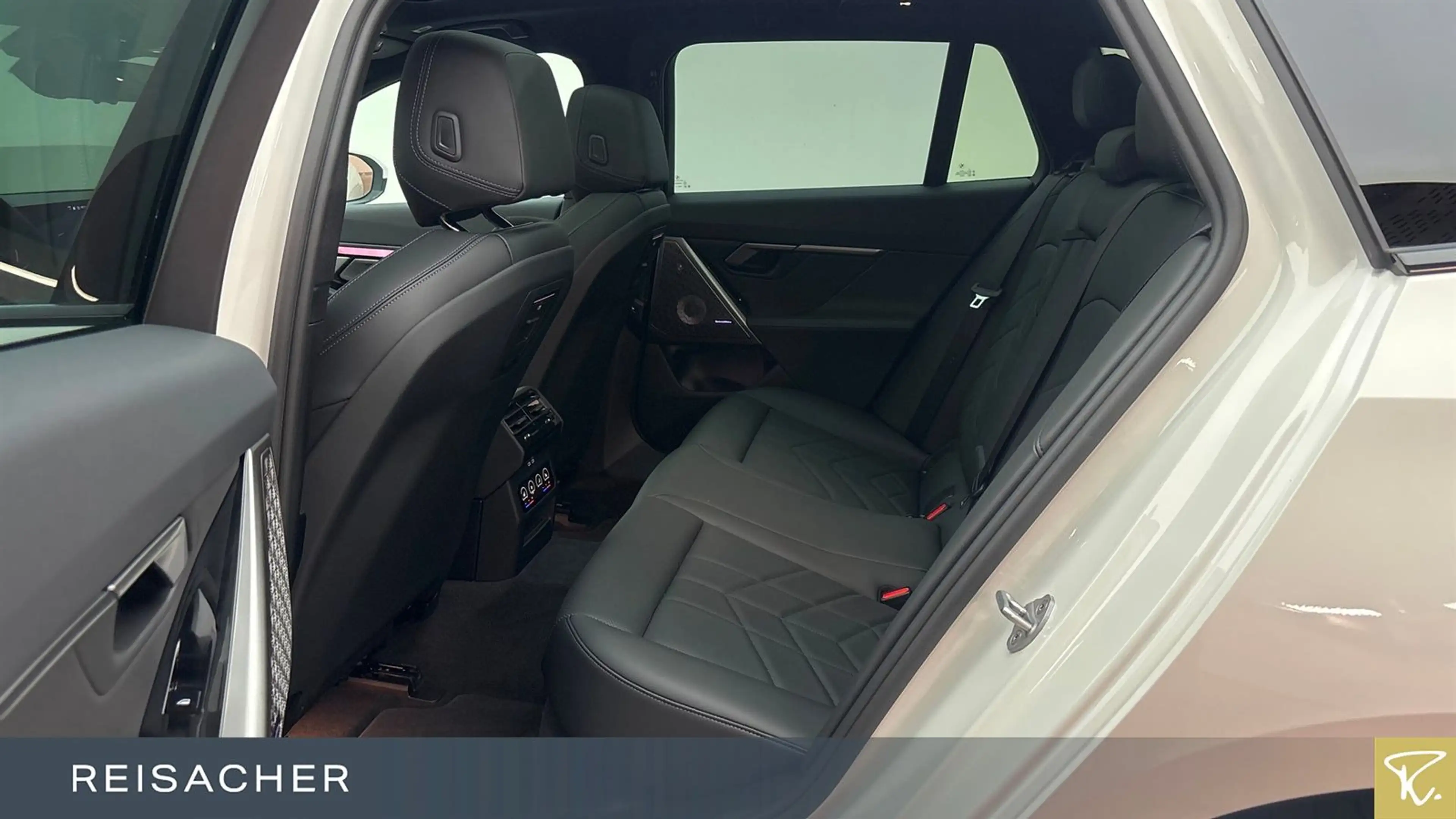 BMW 540 d A xDrive Tou M-Sport,Pano,AHK,DAProf,Autom — photo 8