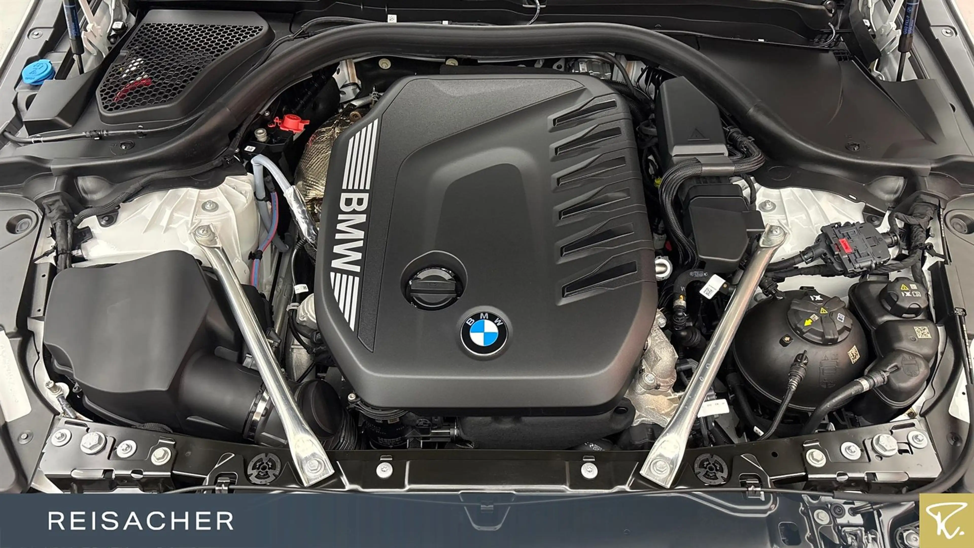 BMW 540 d A xDrive Tou M-Sport,Pano,AHK,DAProf,Autom — photo 7