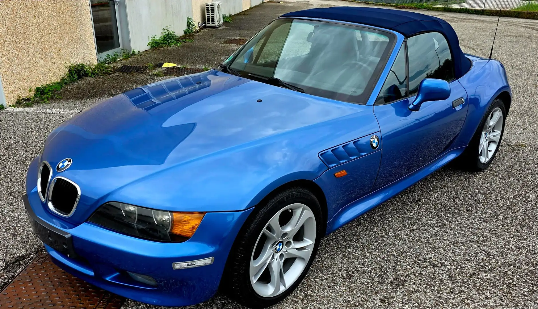 BMW Z3 1.9 Roadster "Estoril Individual" Azul - 1