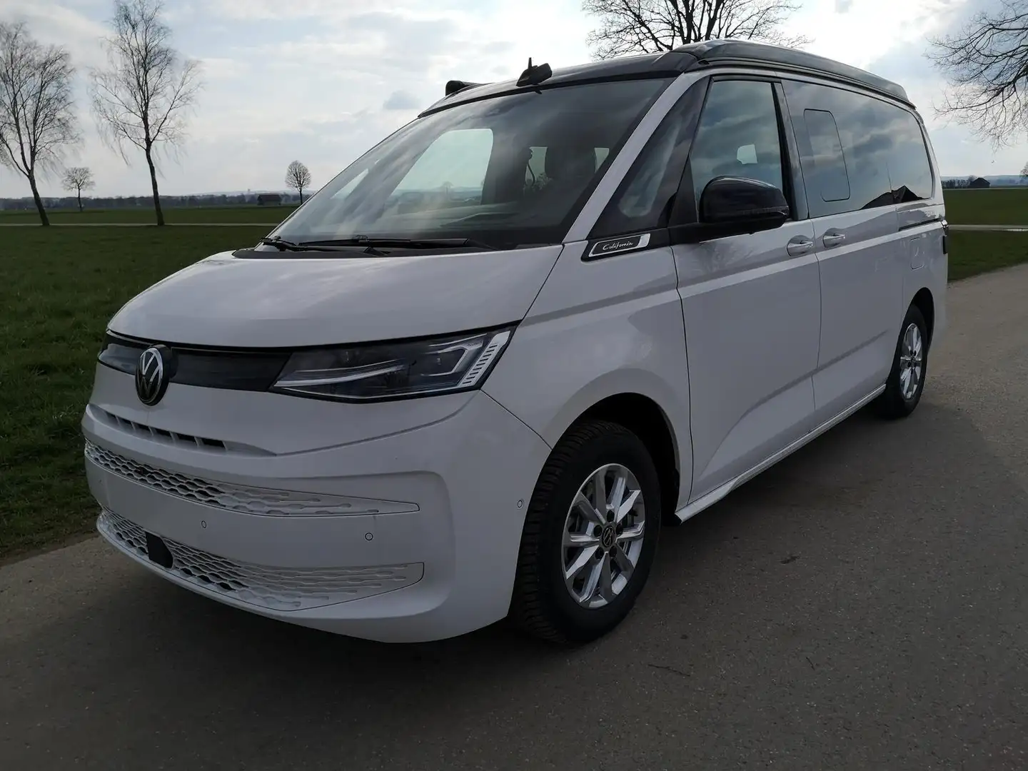 Volkswagen T7 California Beach Camper 2.0TDI DSG GV5 Premium+ 110 kW (15... Weiß - 1