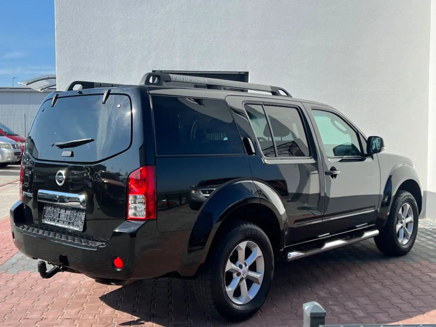 Nissan Pathfinder 2.5 dCi LE*NUR 116TKM*1HAND*SCHDACH* Negro - 2