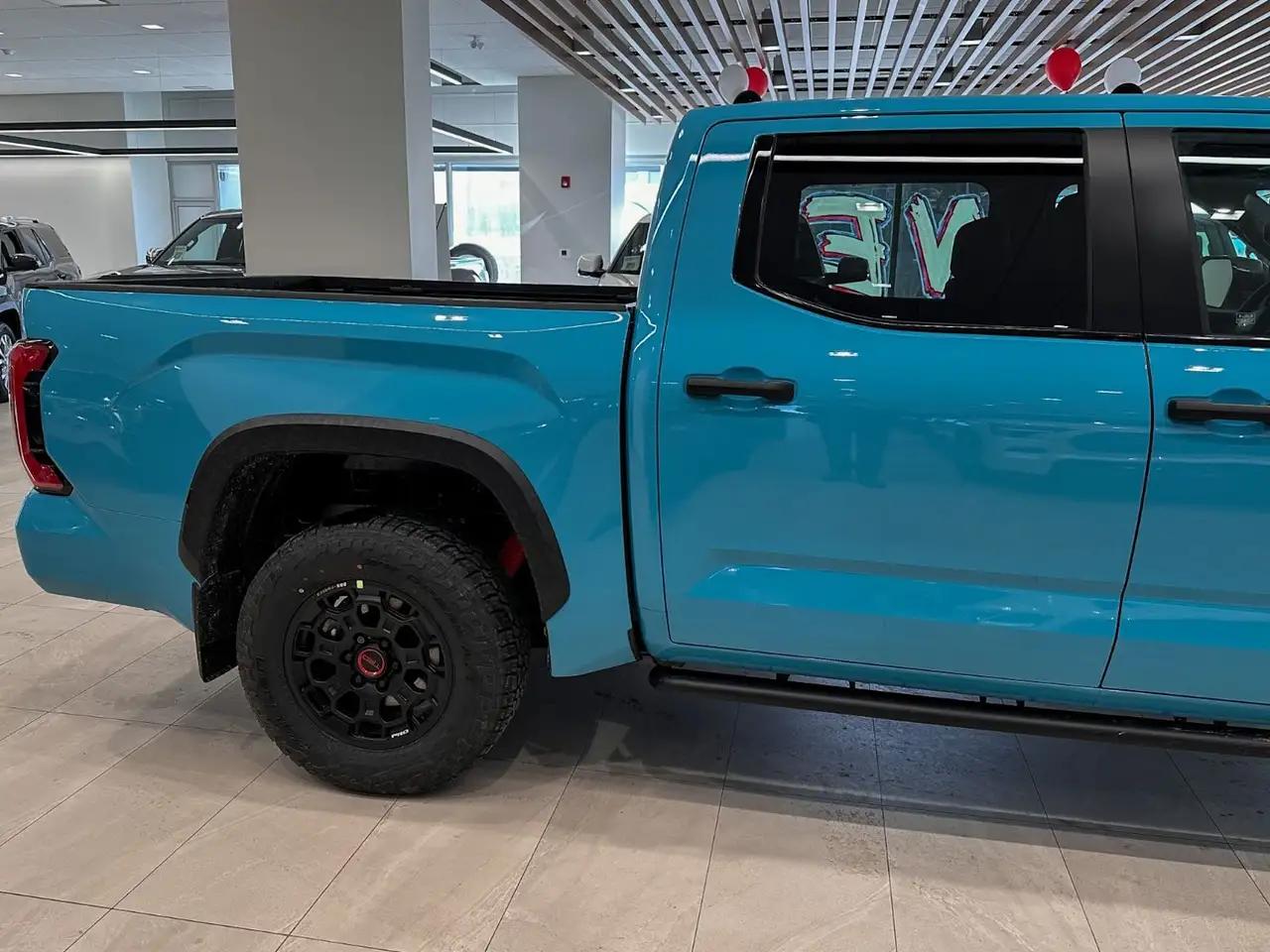 Toyota Tundra снимка Toyota Tundra