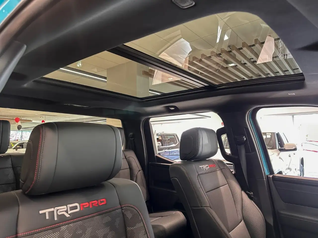 Toyota Tundra снимка Toyota Tundra