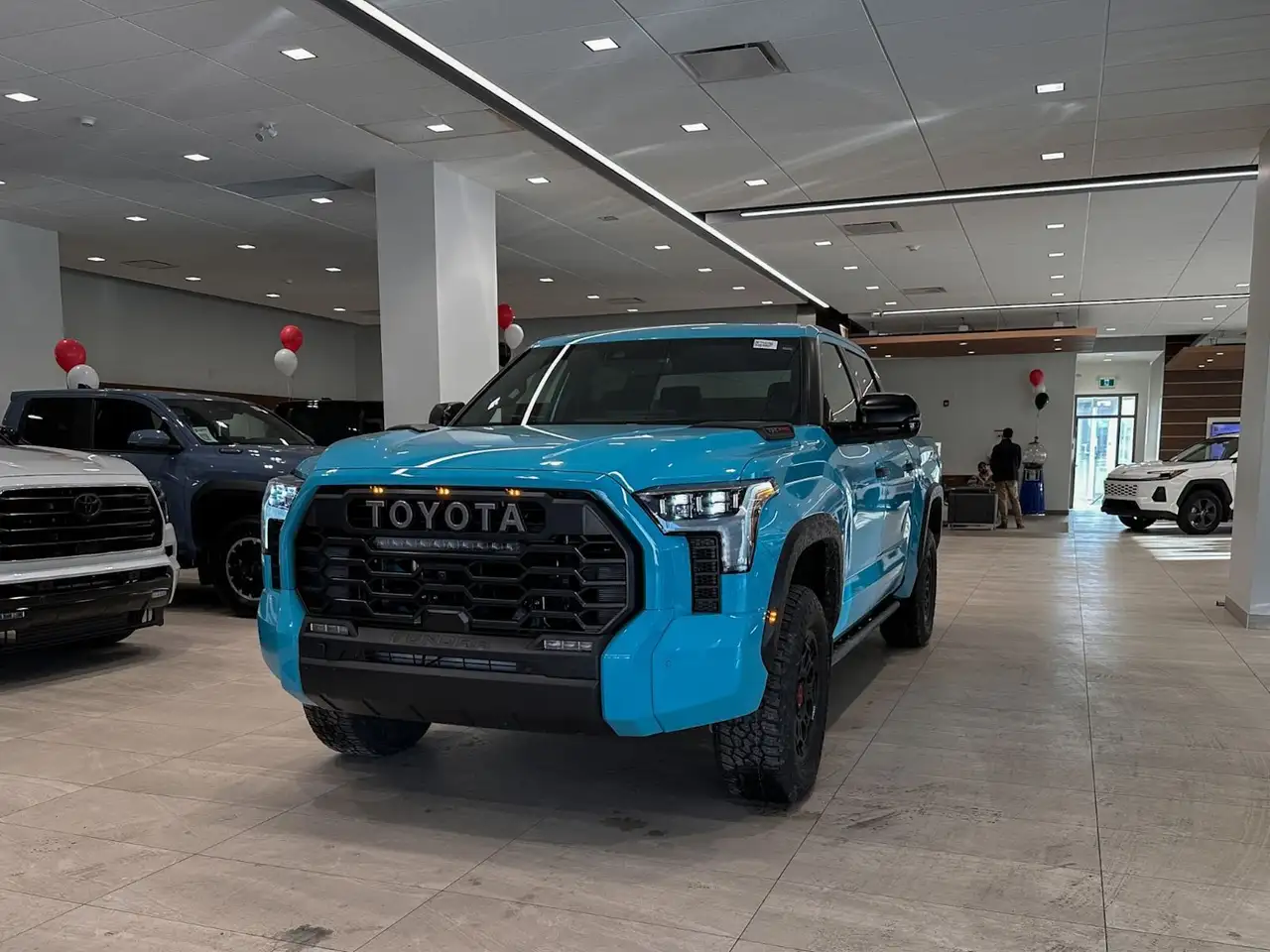 Toyota Tundra снимка Toyota Tundra
