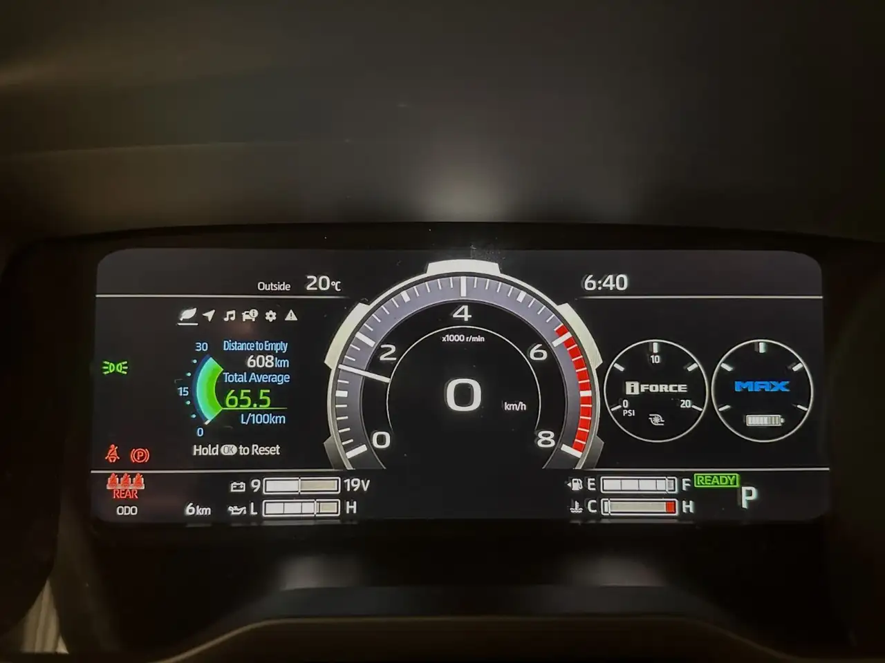 Toyota Tundra снимка Toyota Tundra