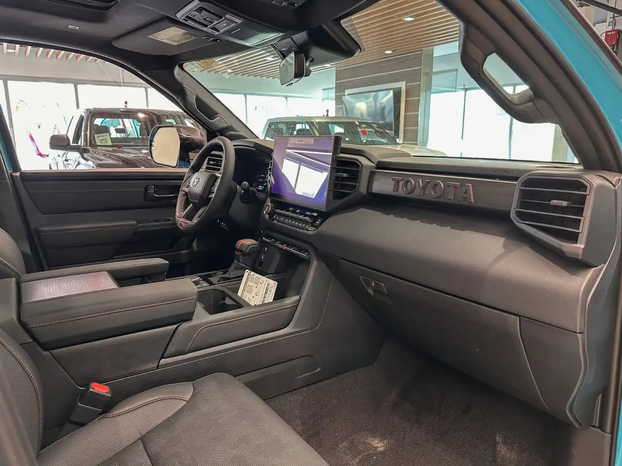 Toyota Tundra снимка Toyota Tundra
