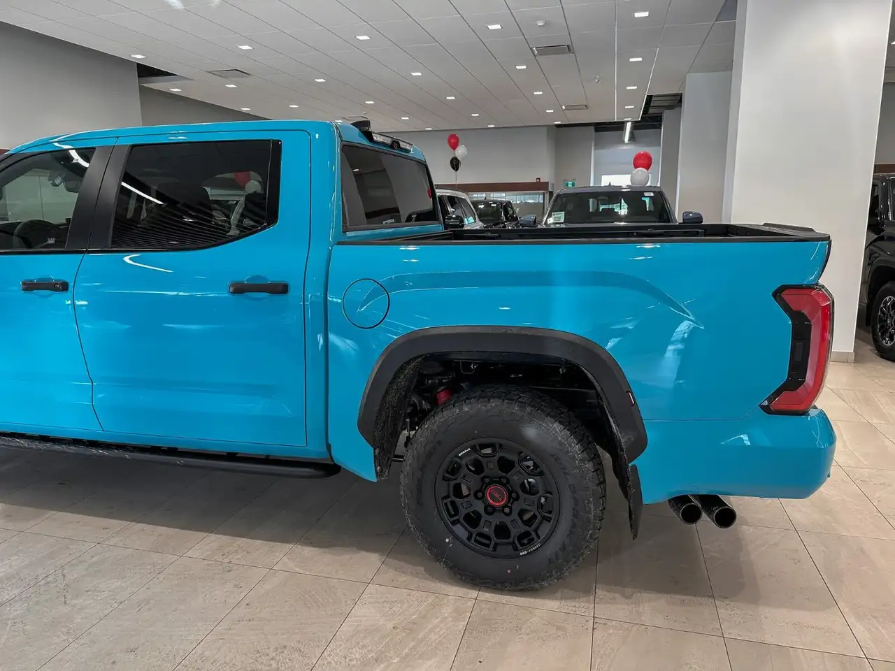 Toyota Tundra снимка Toyota Tundra