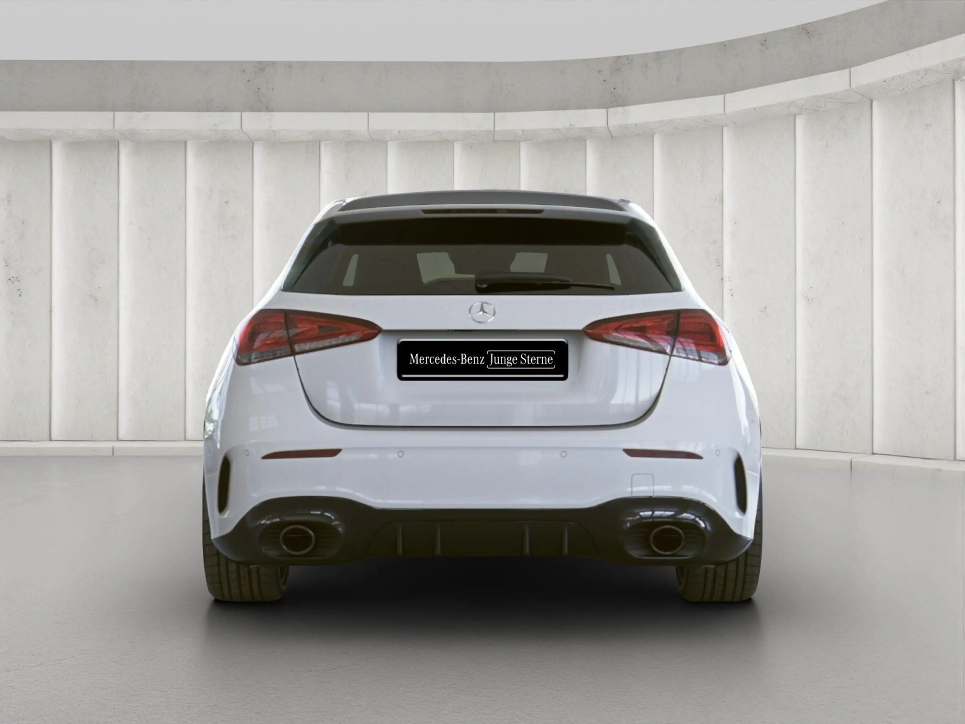 Mercedes-Benz A 35 AMG Mercedes-AMG A 35 4MATIC Multi Burm Distonic 360 — photo 3