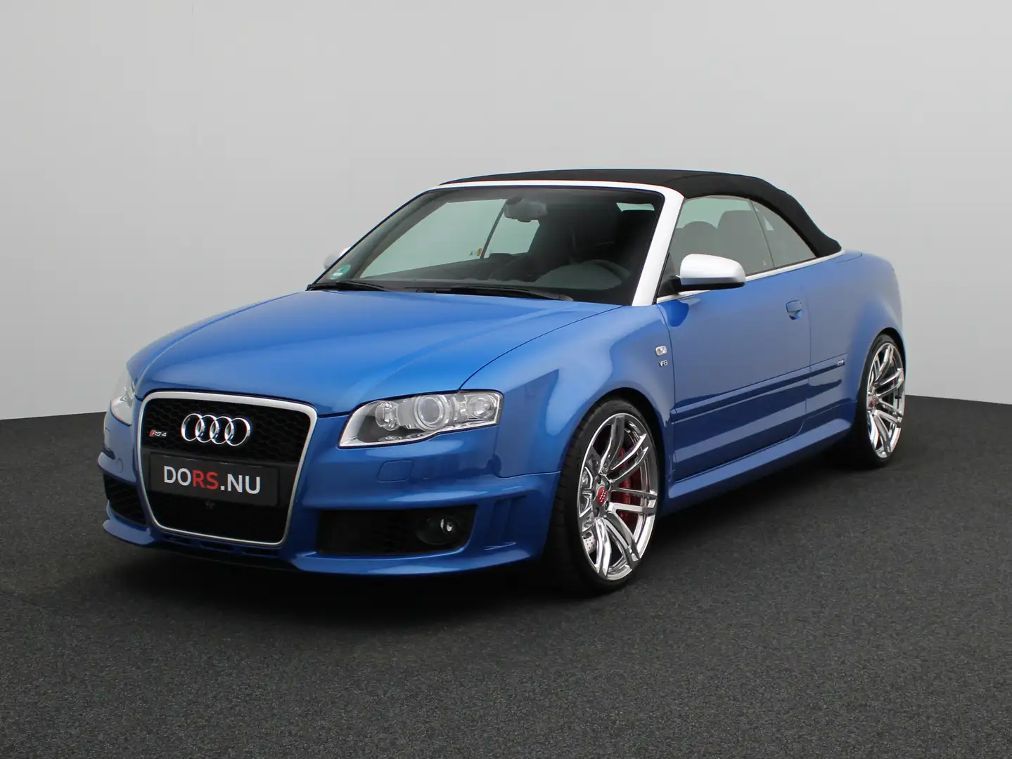 Audi RS4 RS4 Cabriolet Blauw - 1