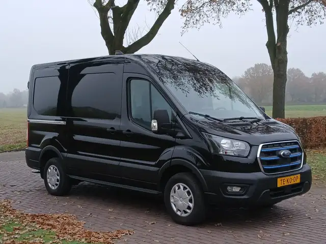 Ford E-Transit L2H2 Trend 75kWh 184pk opties 2022 NIEUWSTAAT!
