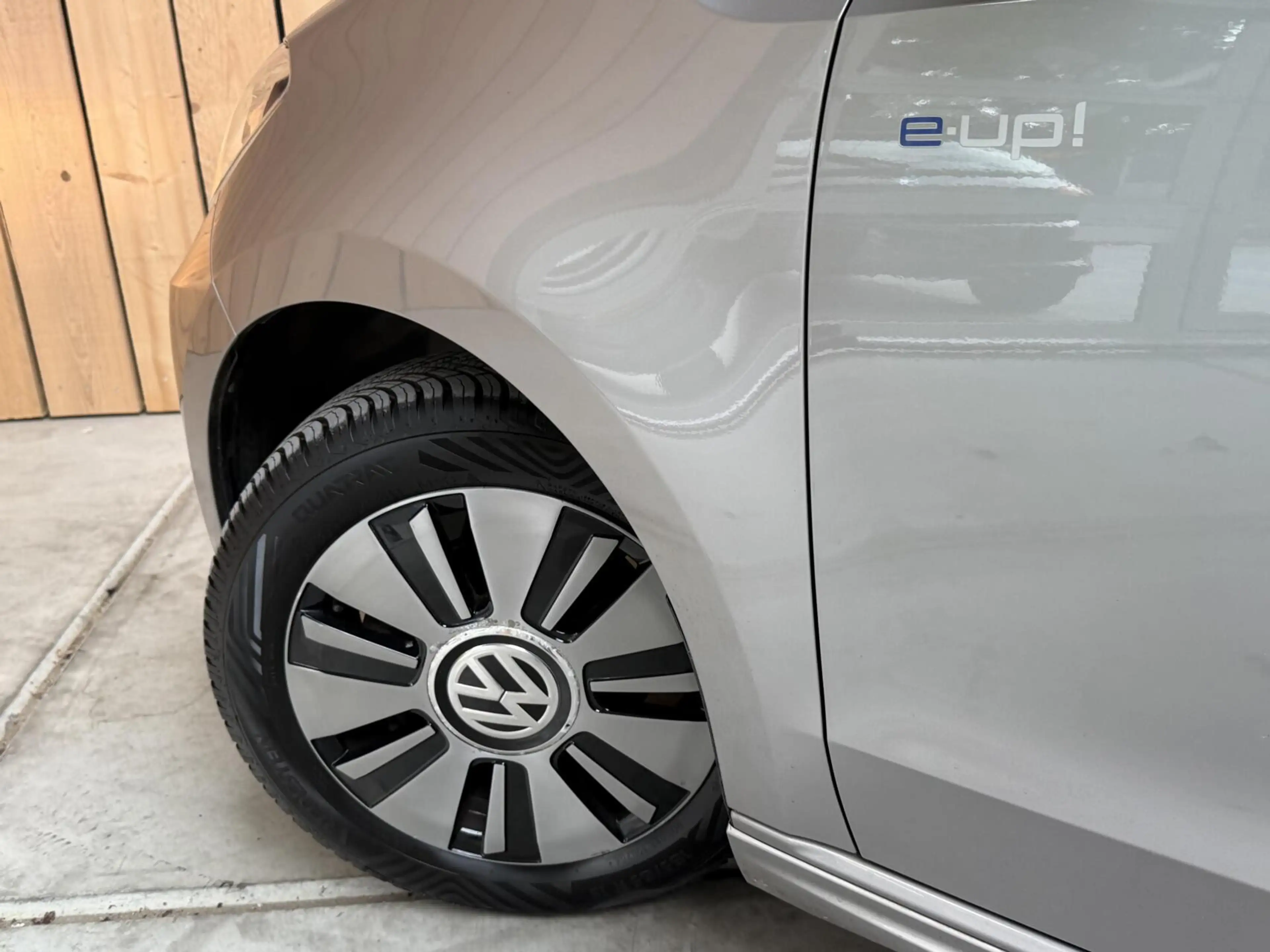Volkswagen e-up! SoH 82,82% Climate & cruise control | Extra Getint — photo 27