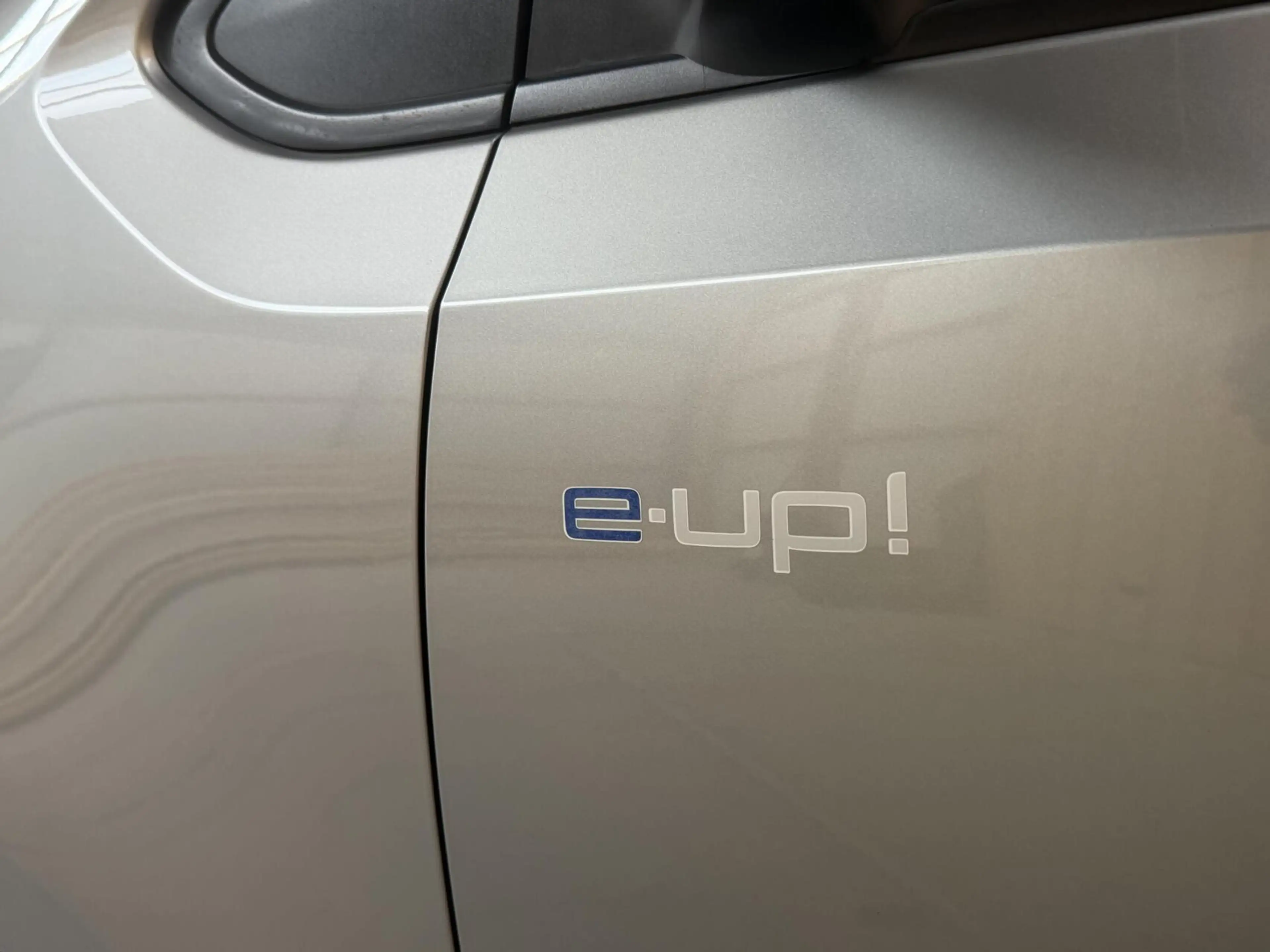 Volkswagen e-up! SoH 82,82% Climate & cruise control | Extra Getint — photo 30