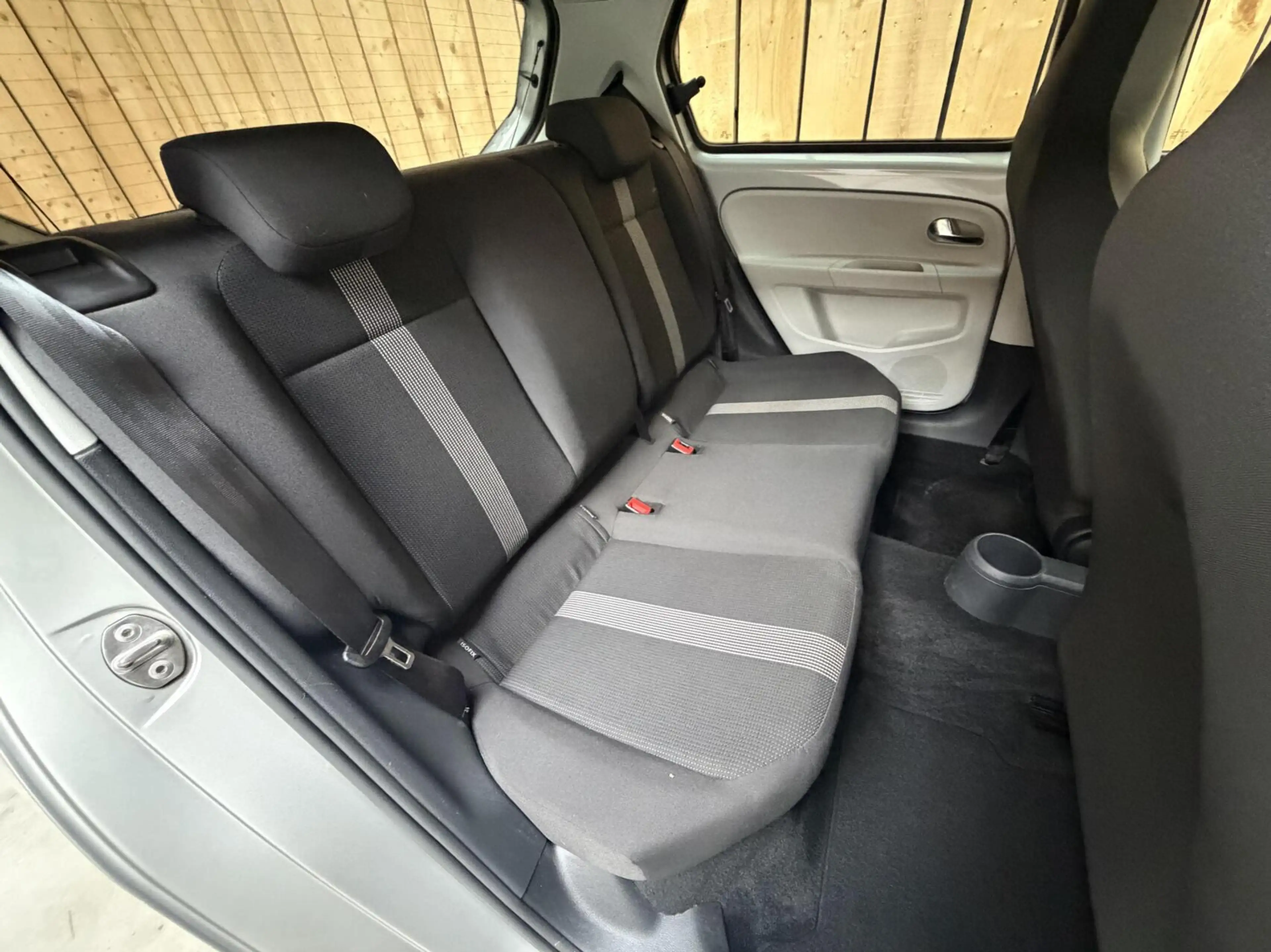 Volkswagen e-up! SoH 82,82% Climate & cruise control | Extra Getint — photo 39