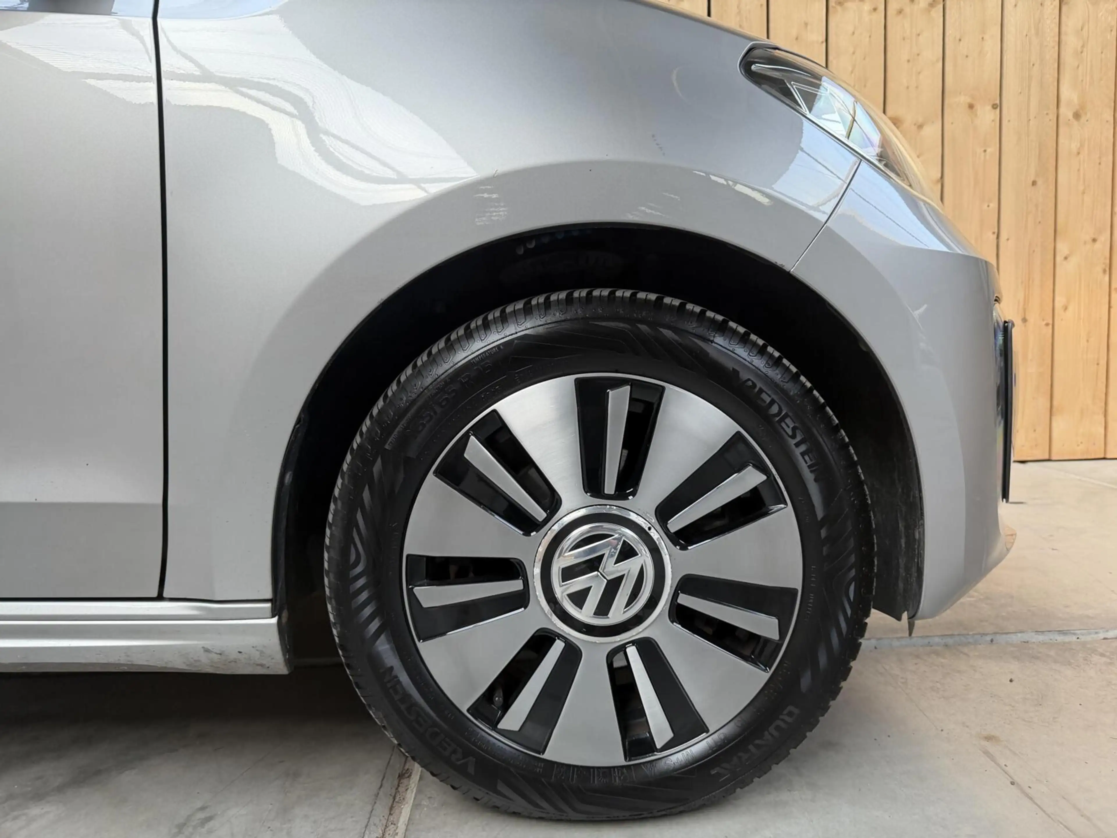Volkswagen e-up! SoH 82,82% Climate & cruise control | Extra Getint — photo 34