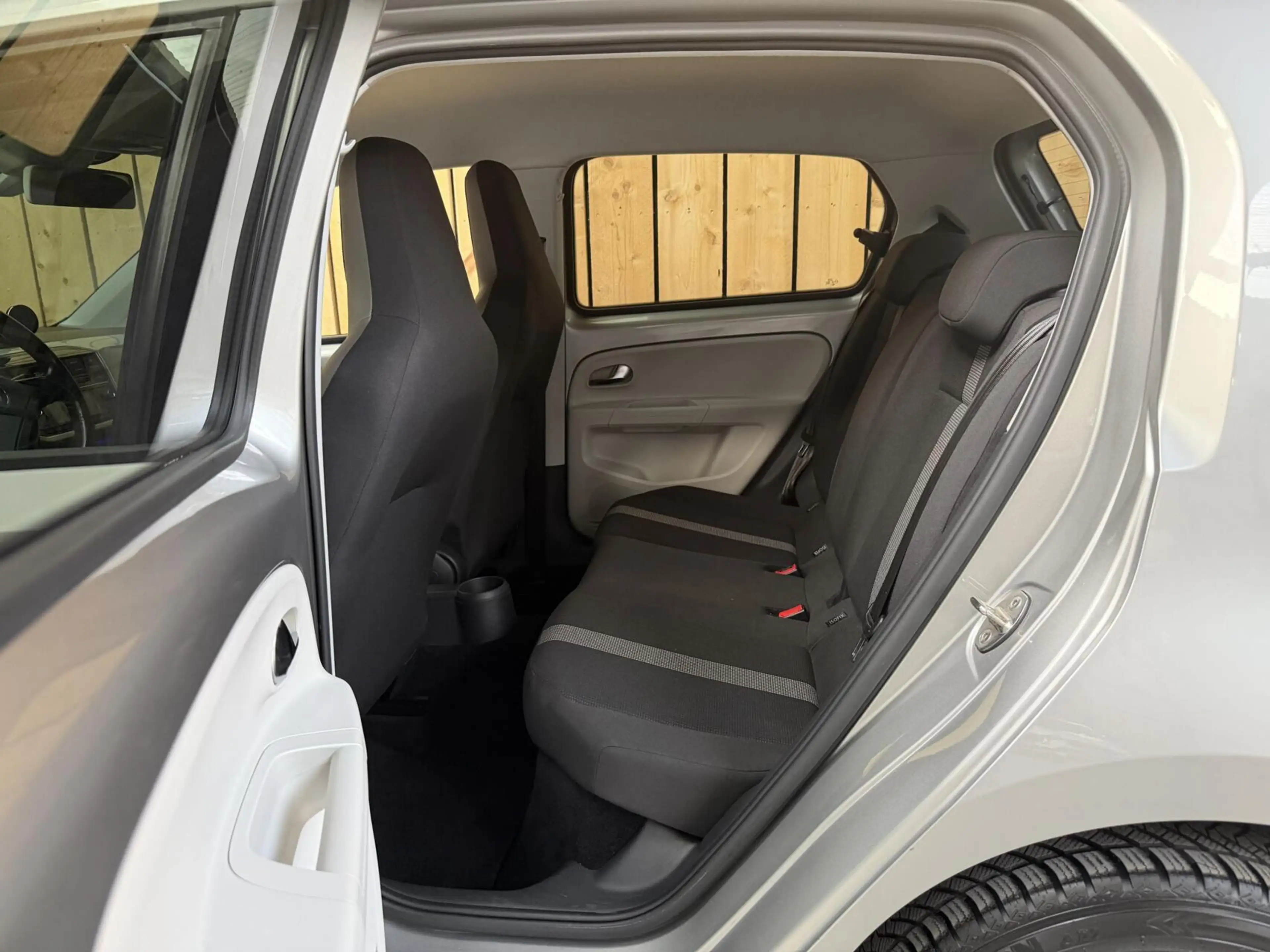 Volkswagen e-up! SoH 82,82% Climate & cruise control | Extra Getint — photo 9
